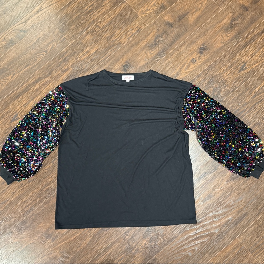 JESS LEA BACK AND MULTI COLOR SEQUIN 3/4 BALOON SLEEVE